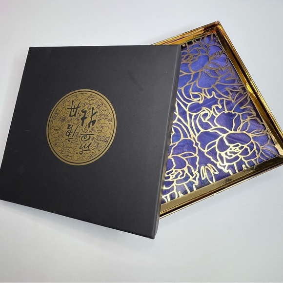 SHENG TANG PEONY 100% Silk Wrap/Shaw Convertible 20x70 Blue, Ivory, New w/tags - Picture 6 of 13